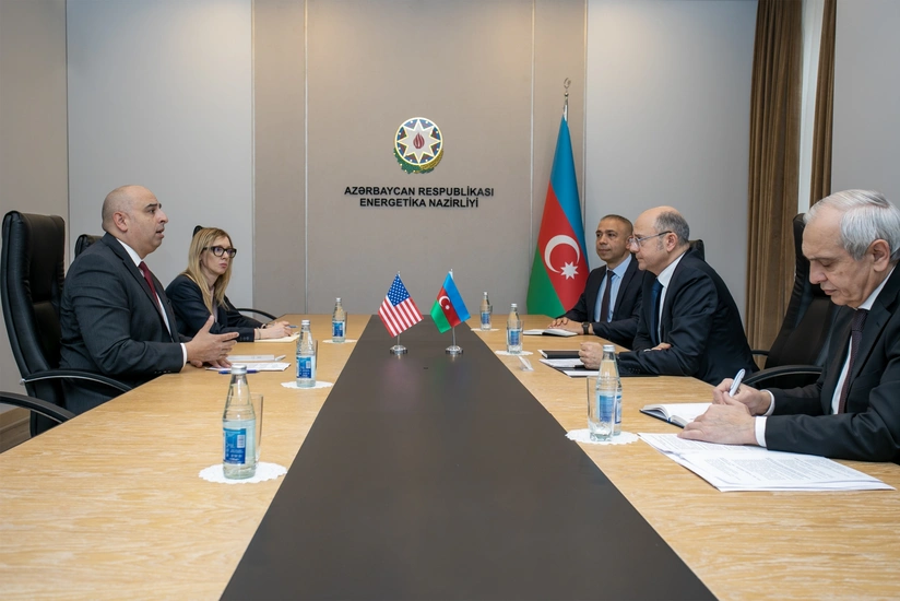 Hugo Guevara, Parviz Shahbazov discuss role of Azerbaijan in energy security