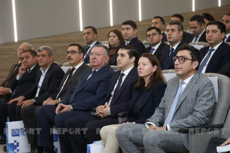 “Abituriyent” jurnalının 12-ci nömrəsi təqdim olunub
