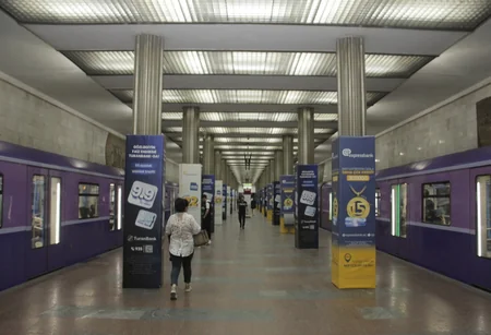 Bakı metrosunun “Neftçilər” stansiyasında işıqlandırma sistemi yenilənib