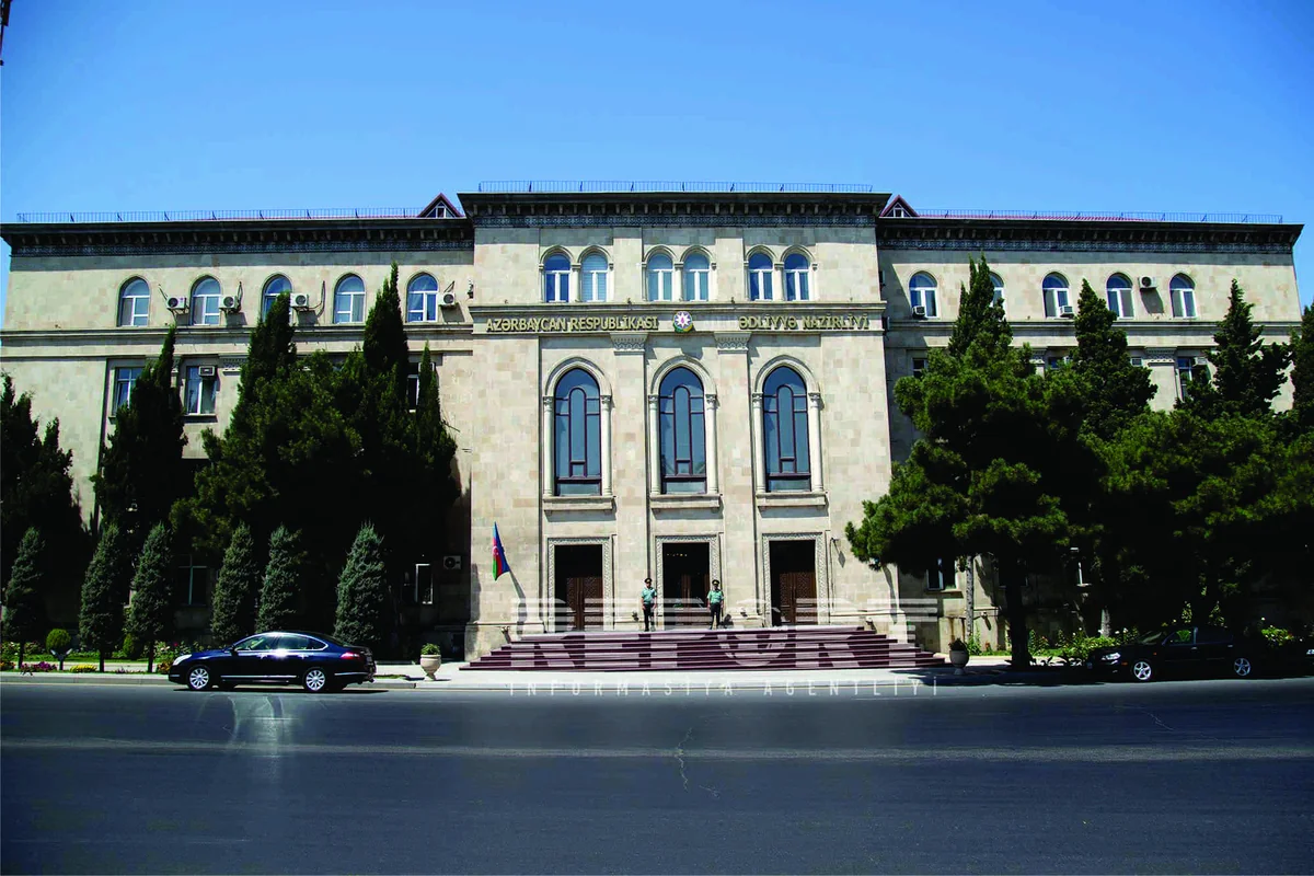 Ədliyyə Nazirliyinin əməkdaşı dünyasını dəyişib