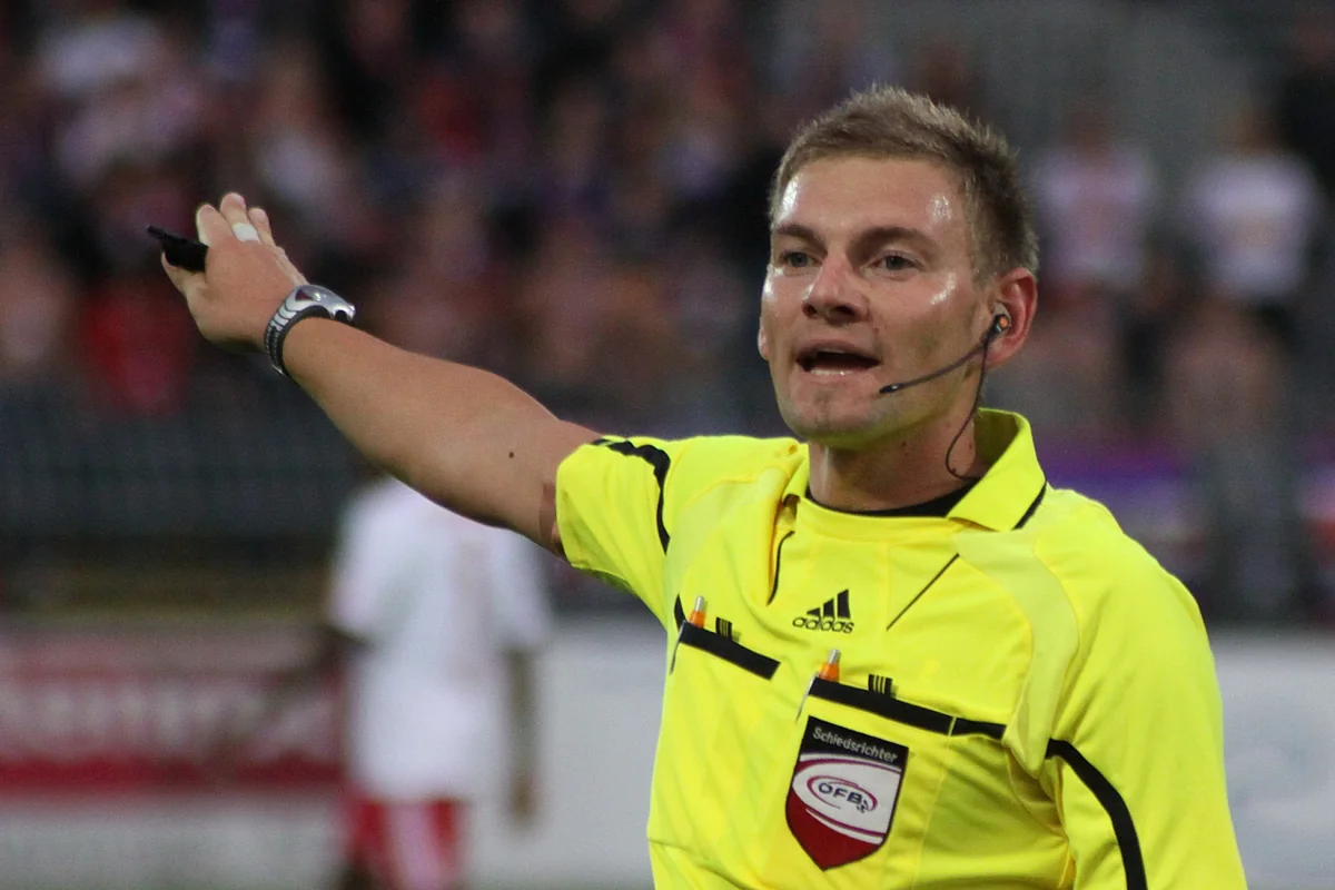 Названы судьи на матч Азербайджан - Люксембург