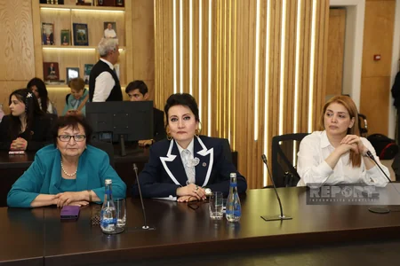 Ənənəvi dəyərlərin və ailə institutunun qorunmasında təhsilin roluna həsr olunan konfrans keçirilib