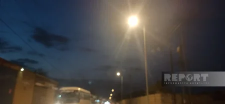 Sarayda küçə lampalarına uzun müddətdən sonra elektrik enerjisi verilib