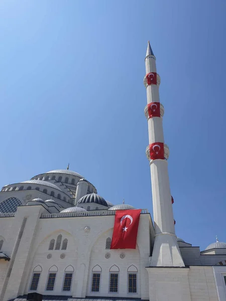 В Турции открылась самая большая мечеть