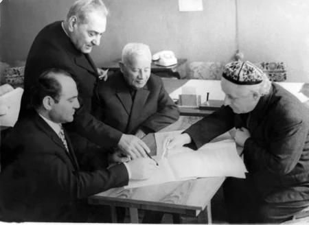 Görkəmli dilçi-alim, akademik Afad Qurbanovun anadan olmasının 90 illik yubileyidir