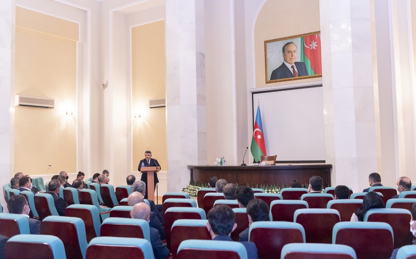 Kənd Təsərrüfatı Nazirliyinin təltif olunmuş əməkdaşlarına medallar təqdim edilib