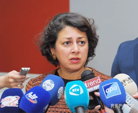 YUNİSEF-in regional direktoru: Uşaqların təhsili məsələsində Azərbaycanın fəaliyyəti tərifəlayiqdir