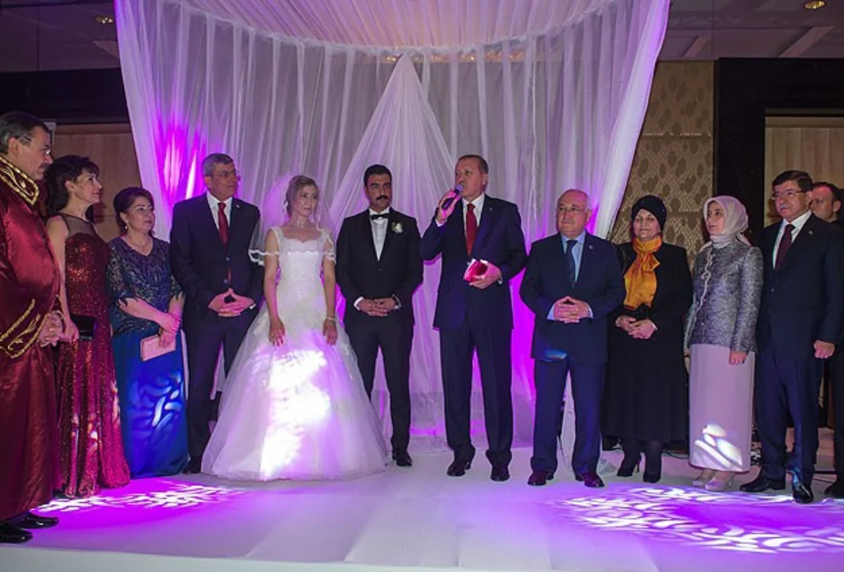Ərdoğan nikah şahidi oldu