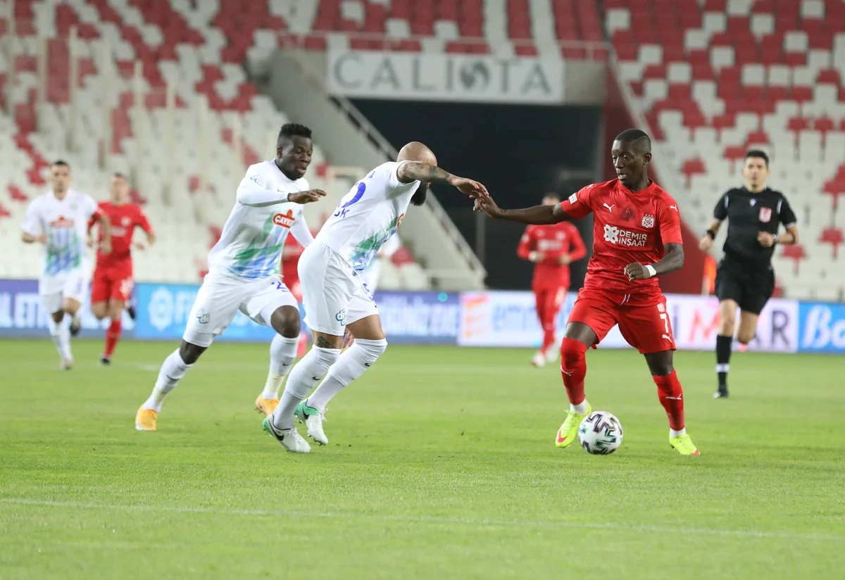 Sivassporun legioneri Qarabağla matçı buraxa bilər