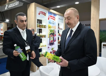 Prezident İlham Əliyev “InterFood Azerbaijan” və “Caspian Agro” sərgiləri ilə tanış olub - YENİLƏNİB