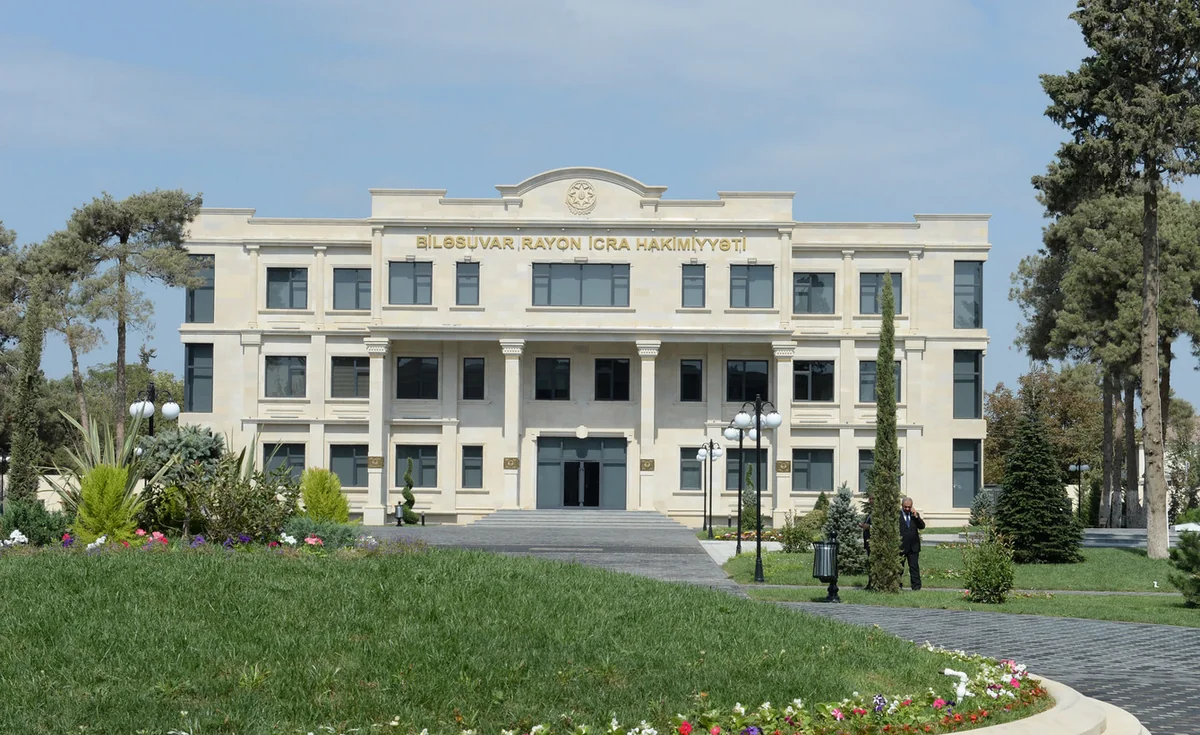 Biləsuvarın baş memarı işdən çıxarıldı