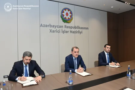 Azerbaijani FM receives outgoing Russian ambassador