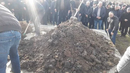 Mərhum deputat Yevda Abramov dəfn edilib - FOTO - VİDEO - YENİLƏNİB-3