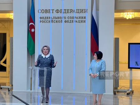 В Совете Федерации РФ открылась выставка, посвященная 100-летию Гейдара Алиева