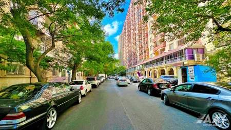 Bakının Əliəşrəf Əlizadə və Tələt Şıxəliyev küçələri əsaslı təmir edilib