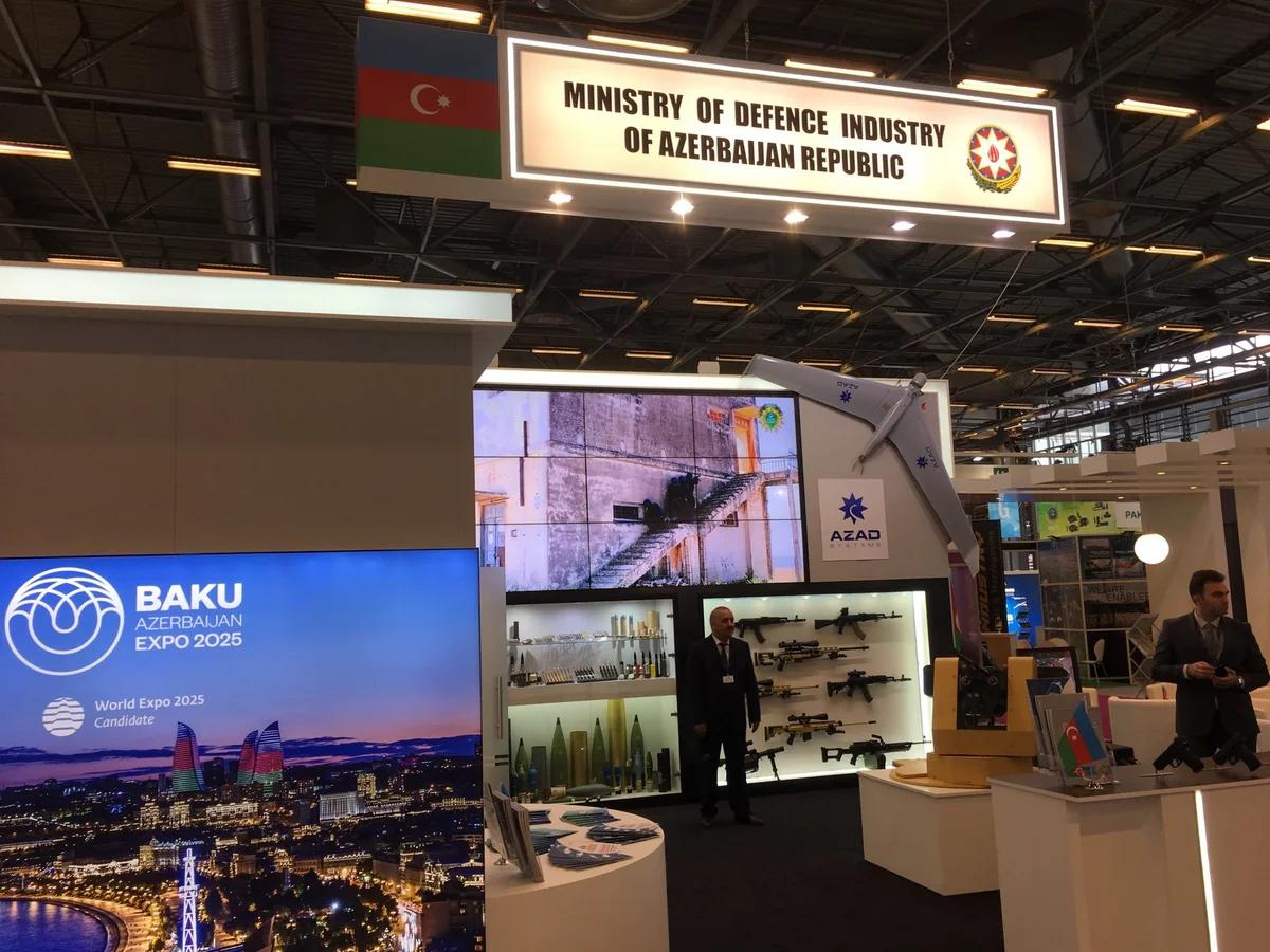 Azərbaycan Parisdə keçirilən Eurosatory 2018 hərbi sərgisində iştirak edir