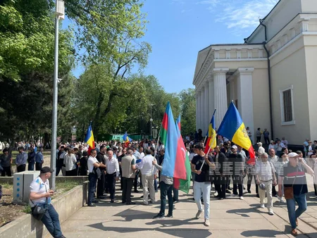 В Кишиневе проходит митинг в поддержку евроинтеграции Молдовы - ФОТОРЕПОРТАЖ