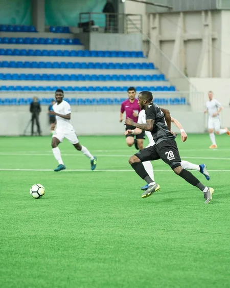 Neftçi çempionluq uğrunda mübarizədə vacib xal itirib