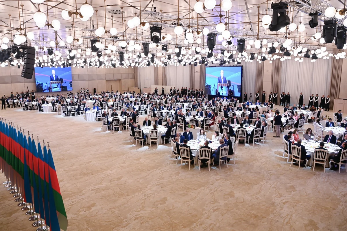 Diplomatların peşə bayramı günü münasibətilə Gülüstan sarayında rəsmi qəbul təşkil olunub - YENİLƏNİB