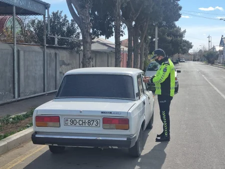 Goranboyda dayanma-durma qaydalarını pozan 40 sürücü cərimələnib