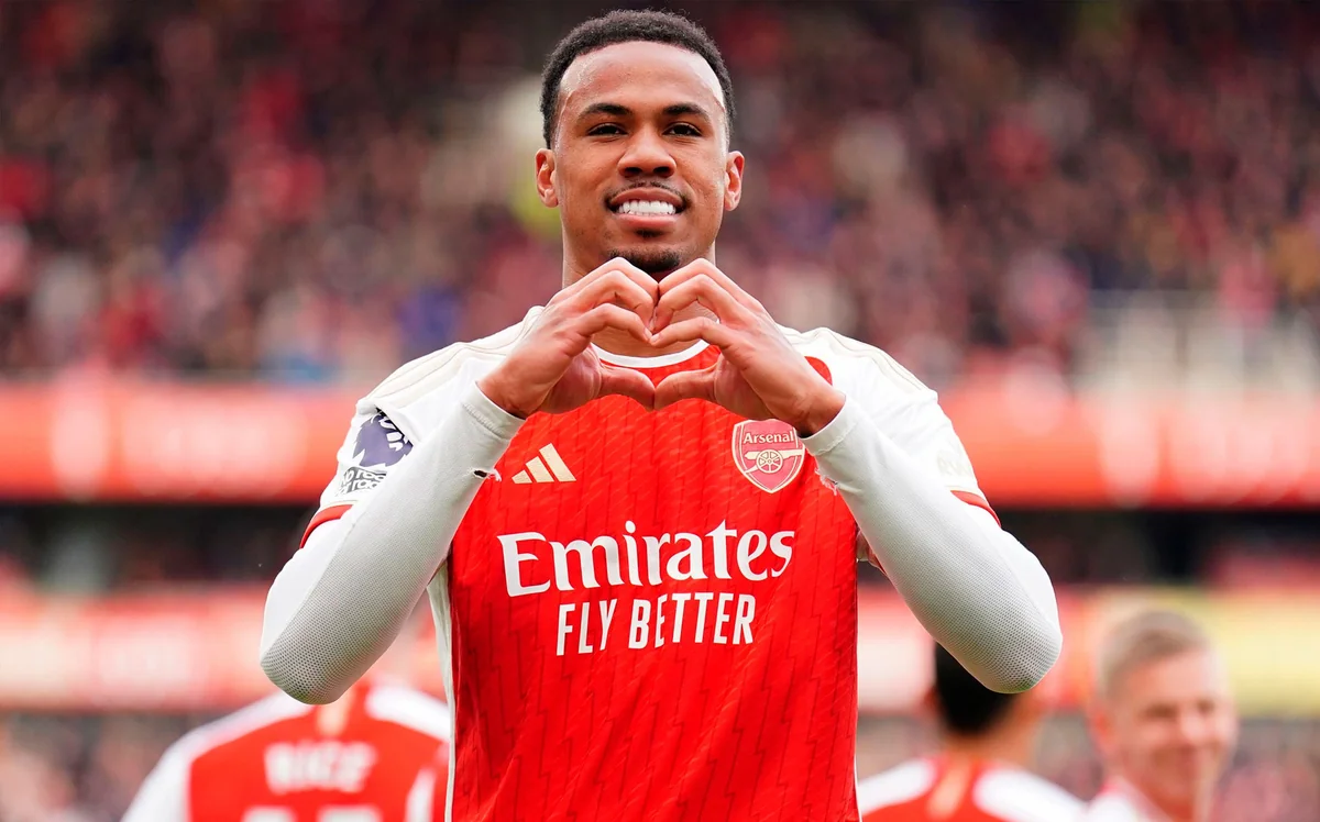 Gabriel Magalhaes signs new Arsenal deal until 2029