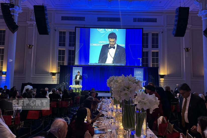 Məşhur britaniyalı aktyor BMT-nin qala gecəsində Azərbaycandan danışıb