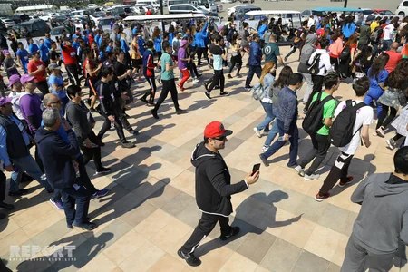 Heydər Əliyev Fondunun təşkilatçılığı ilə “Bakı Marafonu 2019” start götürüb - FOTO