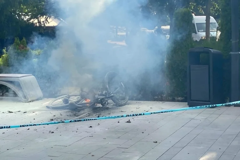 В Стамбуле юноша погиб в результате взрыва батареи электрического велосипеда
