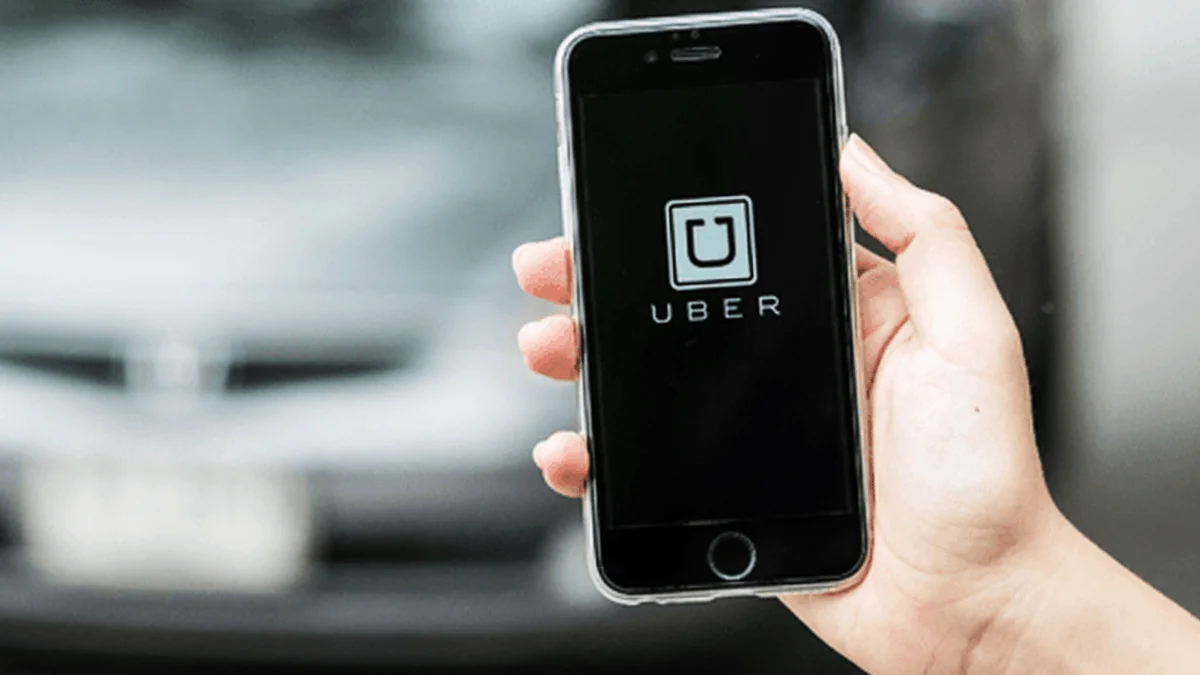 İşçilər kütləvi şəkildə “Uber”i tərk edir