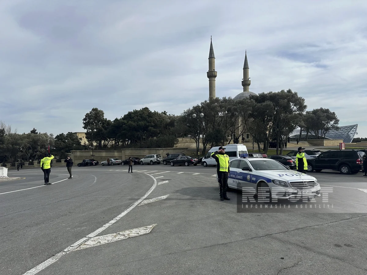 Azerbaijan observes moment of silence for January 20 martyrs