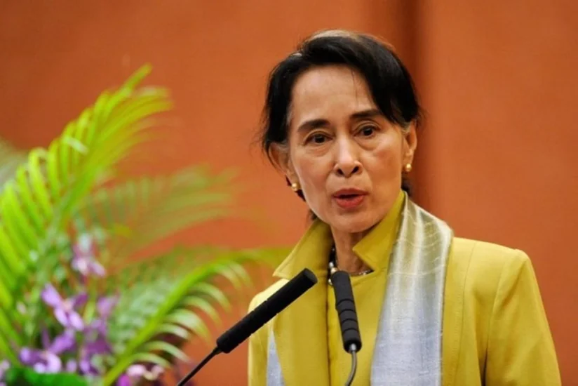 Myanma lideri Oksford mükafatından məhrum edilib