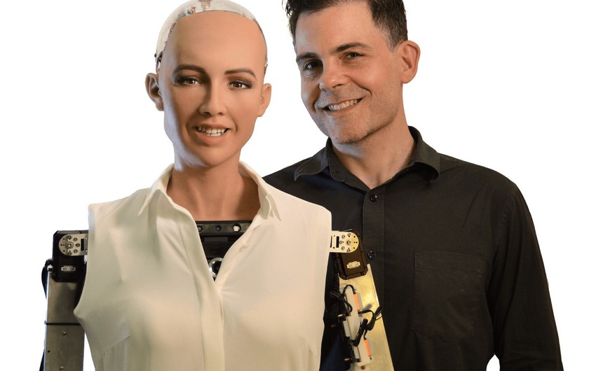 Dünyaca məşhur robot Sophia Bakıya gəlir