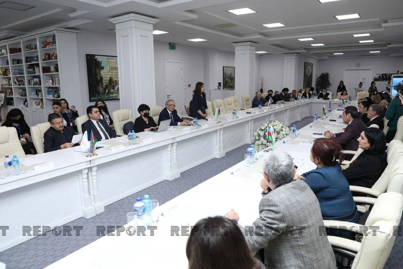 Monitorinq Mərkəzi Televiziyaların dili monitorinq aynasında adlı tədbir keçirib