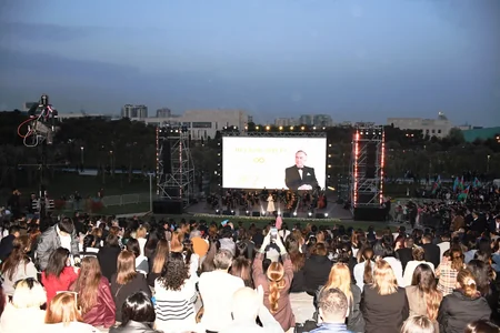 Bakıda Ulu Öndərin anadan olmasının 102 illiyi ilə əlaqədar klassik musiqi konserti keçirilib