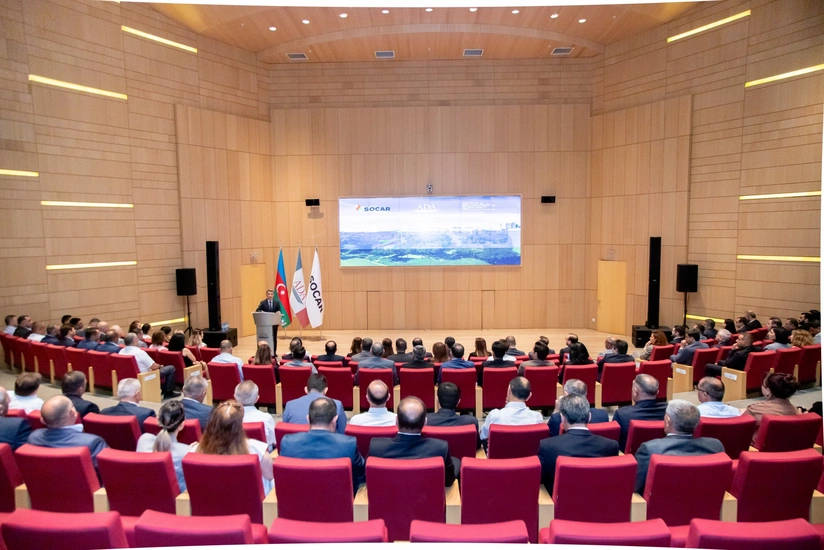 Участники тренинга для сотрудников SOCAR в Университете ADA получили сертификаты