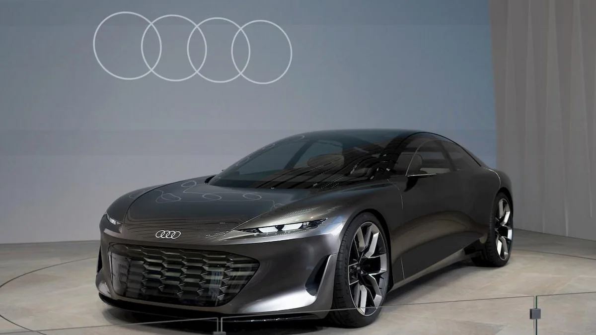 Yeni “Audi A8” tarixdəki ən güclü seriya modeli olacaq