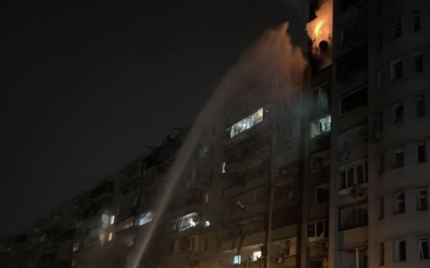 Rocket fragments hit residential building in Kyiv, injuring several 