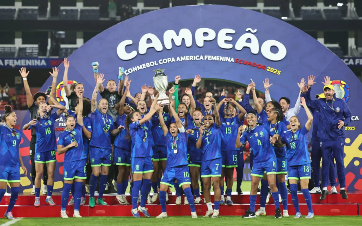 Braziliyanın qadın futbolçulardan ibarət yığması rekorda imza atıb