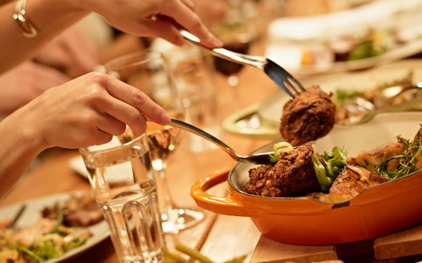 Azərbaycanda restoran və kafelərdə iş rejimi azaldıldı