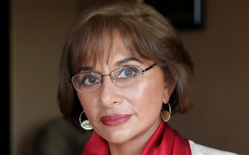 Hakim Leyla Şıxlinskayaya xəbərdarlıq edib