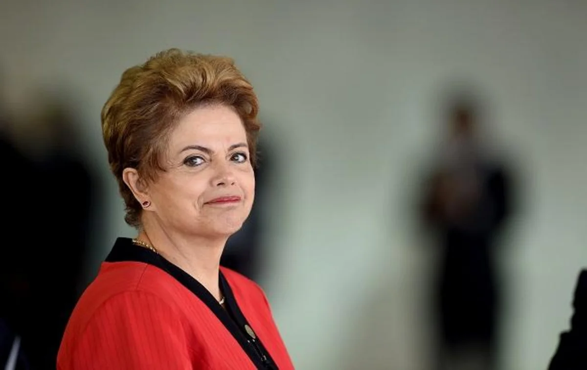 Специальная комиссия сената Бразилии проголосовала за импичмент президента Дилмы Руссефф