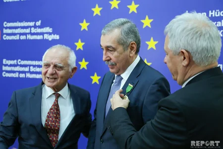 Professor Namiq Əliyevə “Vətən övladı” ordeni təqdim edilib