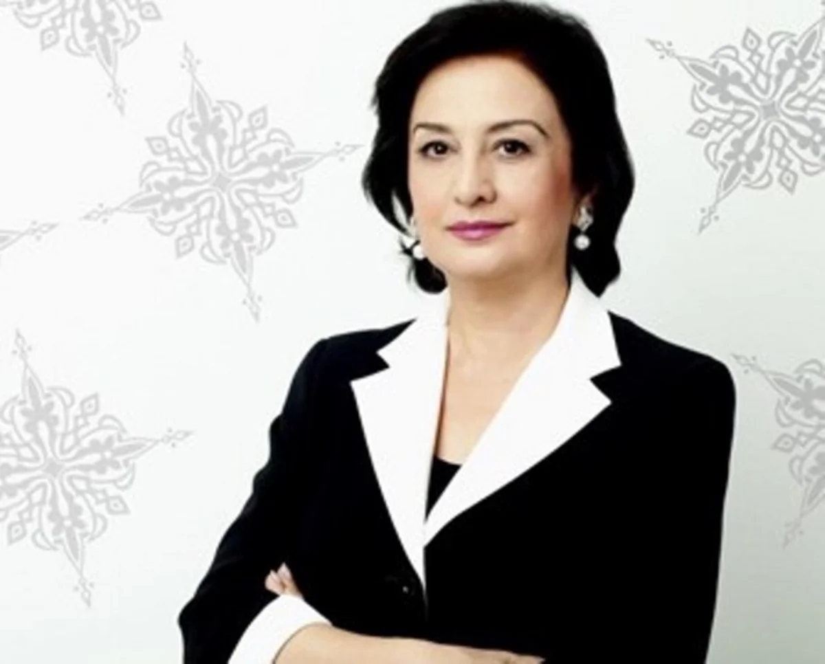 ​Гюльчохра Мамедова удостоена Почетного диплома президента Азербайджанской Республики
