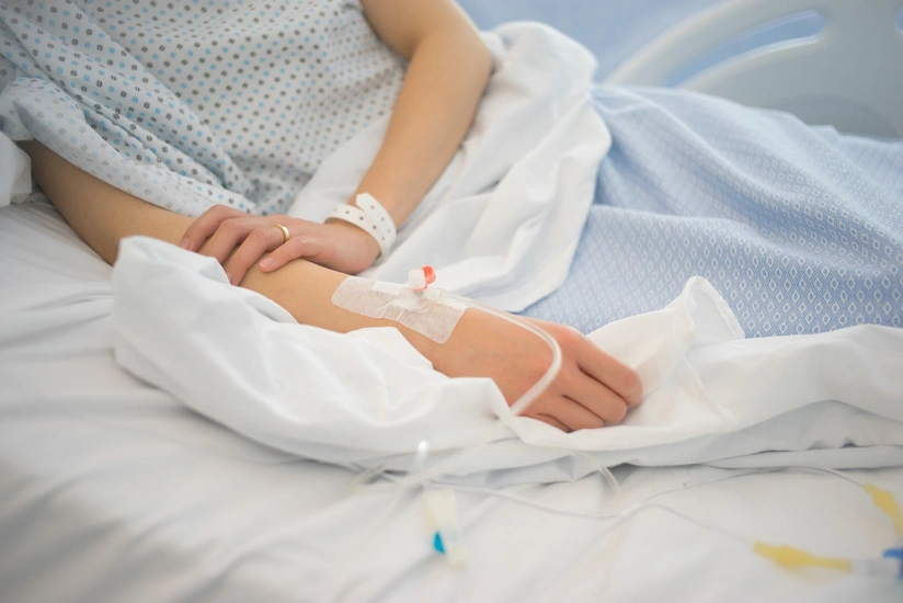 Bakıda gənc qız yol-nəqliyyat hadisəsi zamanı xəsarət alıb