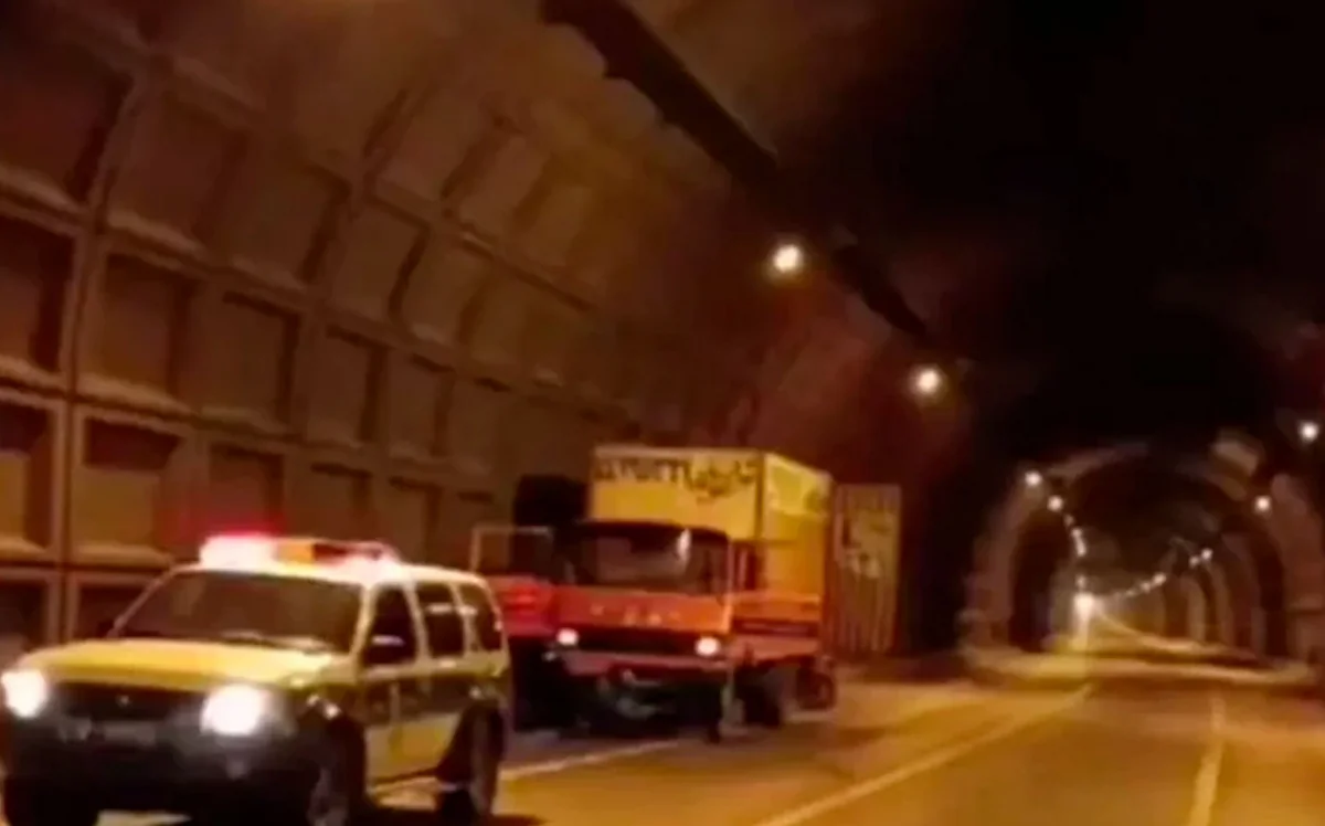 Media: Trucks with Israeli drones, explosives detained in Iran