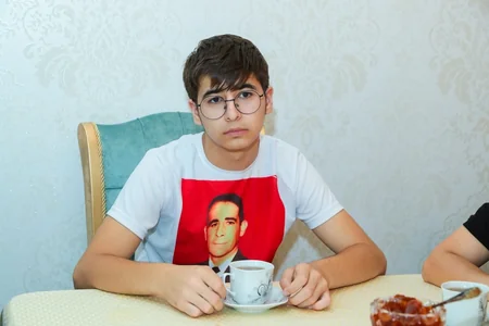 Yeni mənzillə təmin olunmuş şəhid ailəsi ilə görüş olub