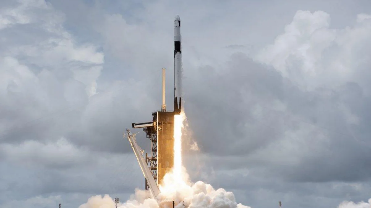 Falcon 9 стартовала во Флориде