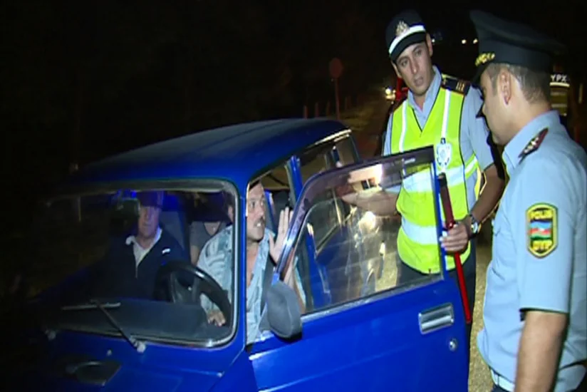 Yol polisi Göygöldə reyd keçirib, avtomobili sərxoş vəziyyətdə idarə edən 17 nəfər aşkarlanıb