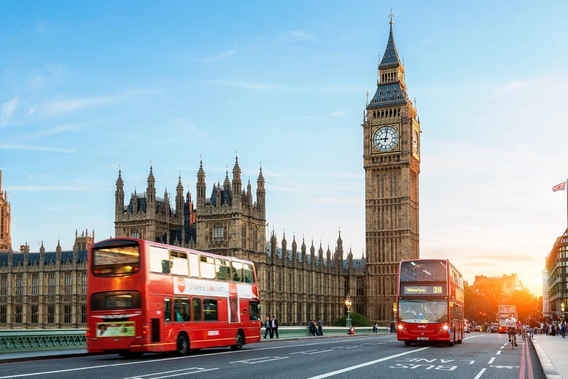 Britaniyada yüksək sürətlə COVID-19-un yeni növü yayılır