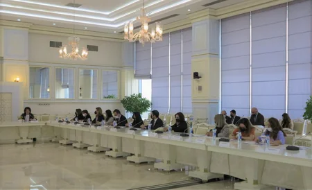 Ailə qanunvericiliyinə həsr olunmuş dinləmə keçirilib